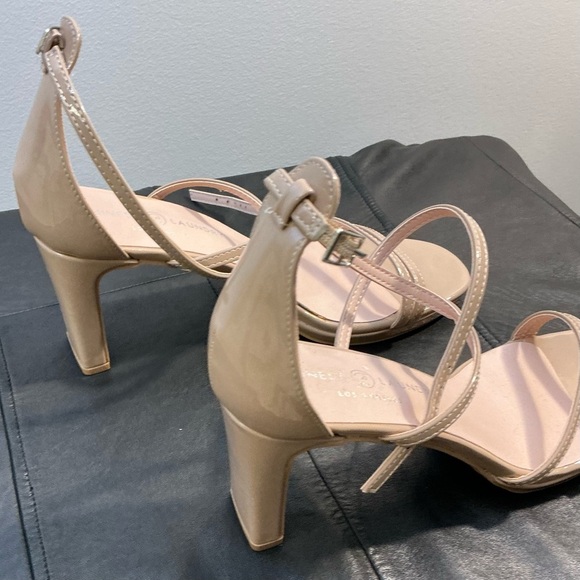 Chinese Laundry Beige Strappy Heels - Square Toe Platform Sandals (size 8.5) - Picture 6 of 13